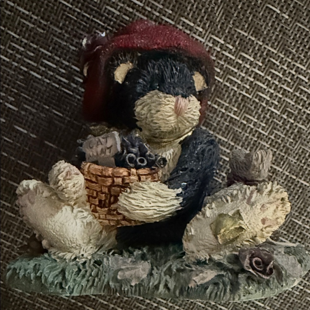 Vintage 1993 Boyds Bears & Friends Style #2010, Edition 16/417